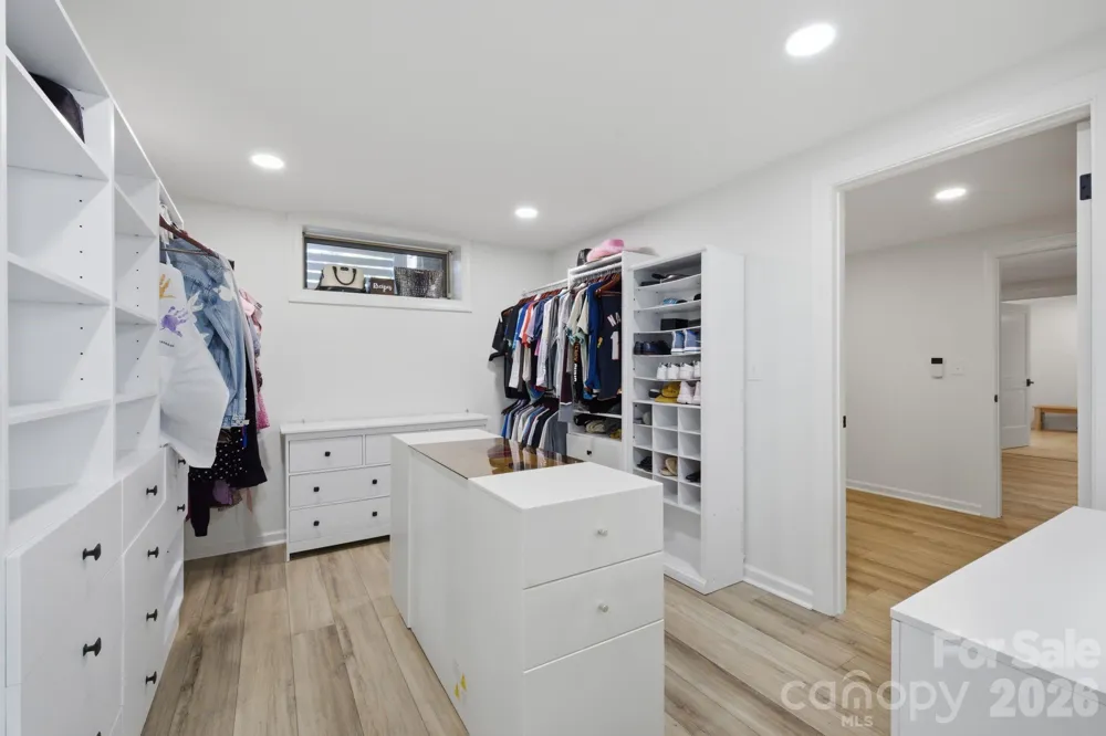 21101 Island Forest Drive Cornelius, NC 28031