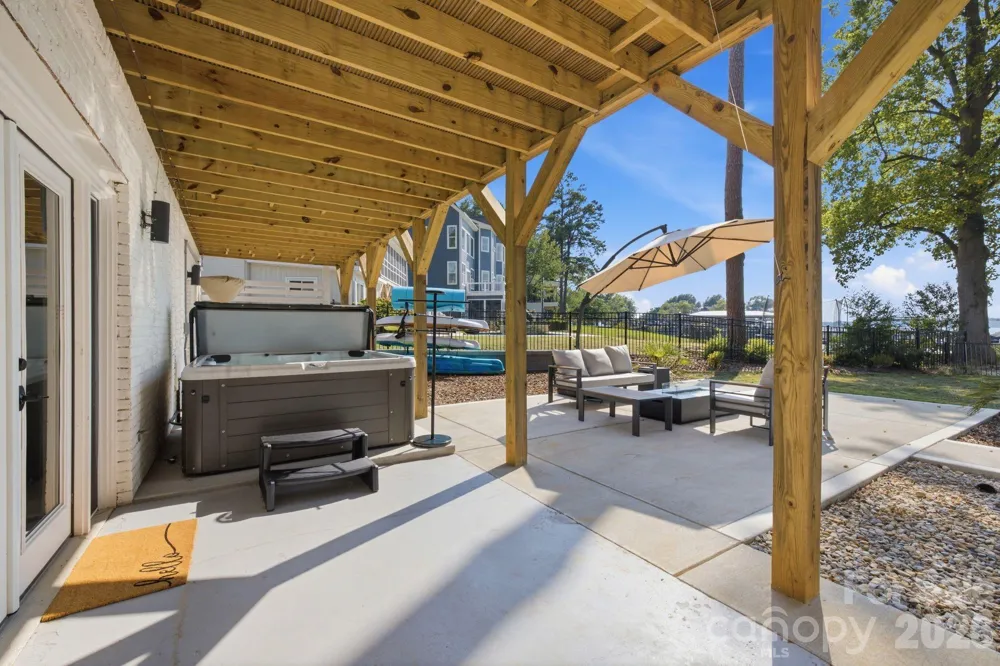 21101 Island Forest Drive Cornelius, NC 28031