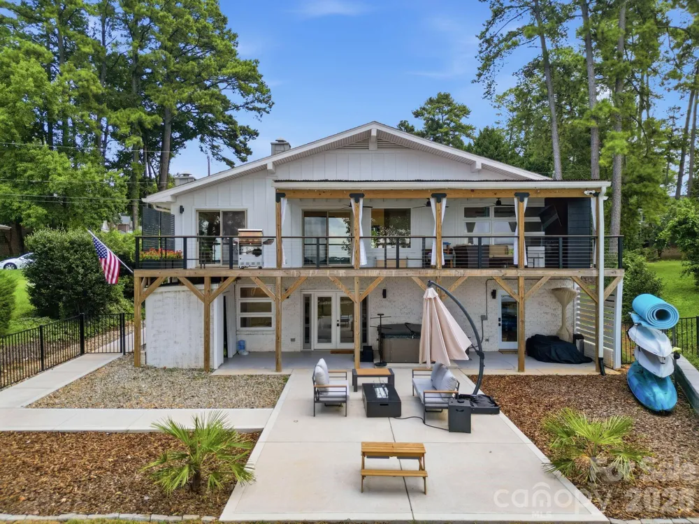 21101 Island Forest Drive Cornelius, NC 28031