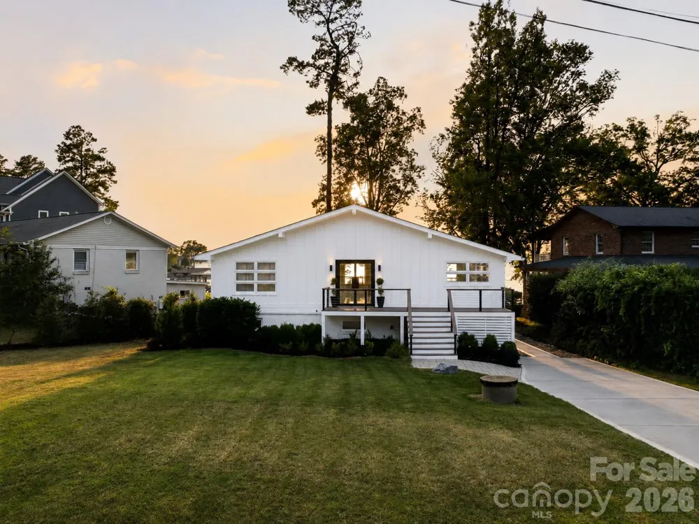 21101 Island Forest Drive Cornelius, NC 28031