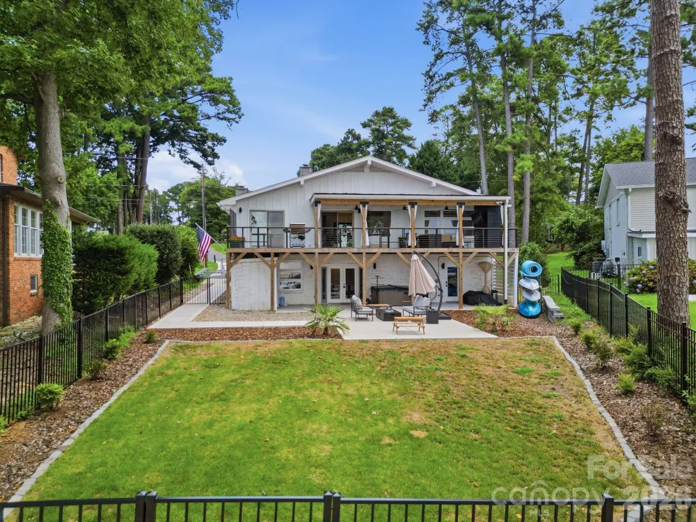 21101 Island Forest Drive Cornelius, NC 28031