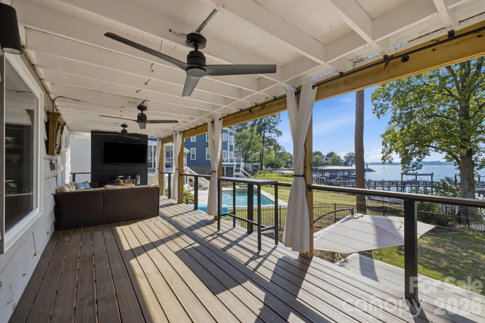 21101 Island Forest Drive Cornelius, NC 28031