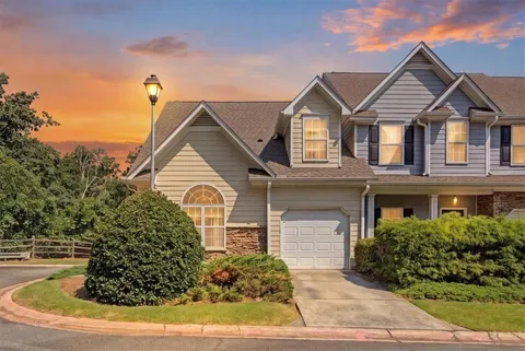 330 General Wheeler Drive NW