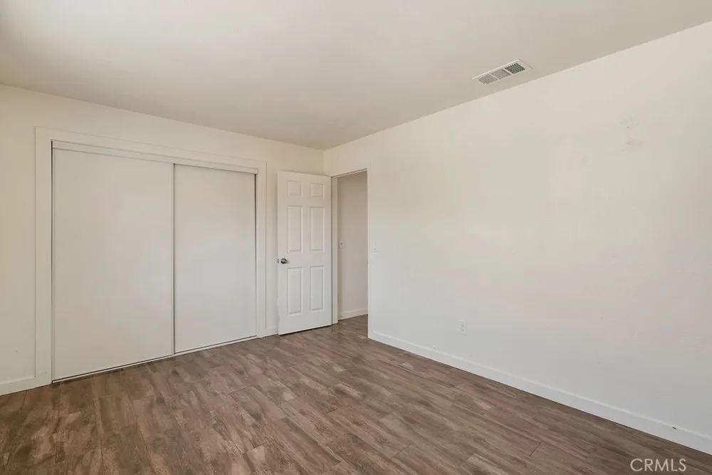 40104 166th Street E Lake Los Angeles, CA 93591