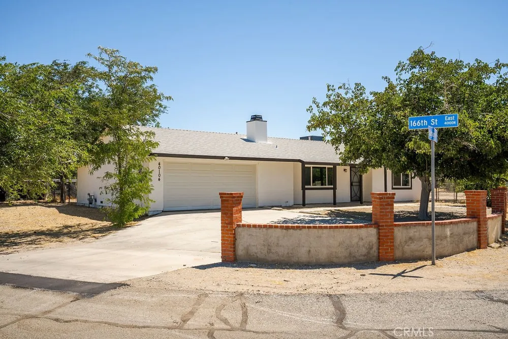 40104 166th Street E Lake Los Angeles, CA 93591