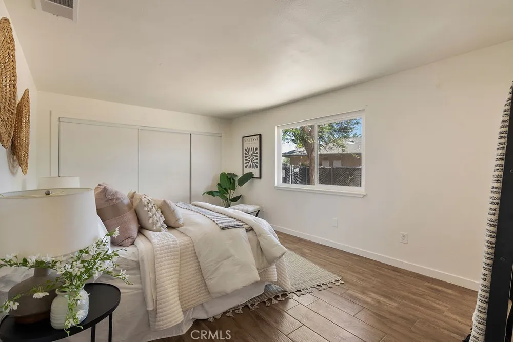 40104 166th Street E Lake Los Angeles, CA 93591