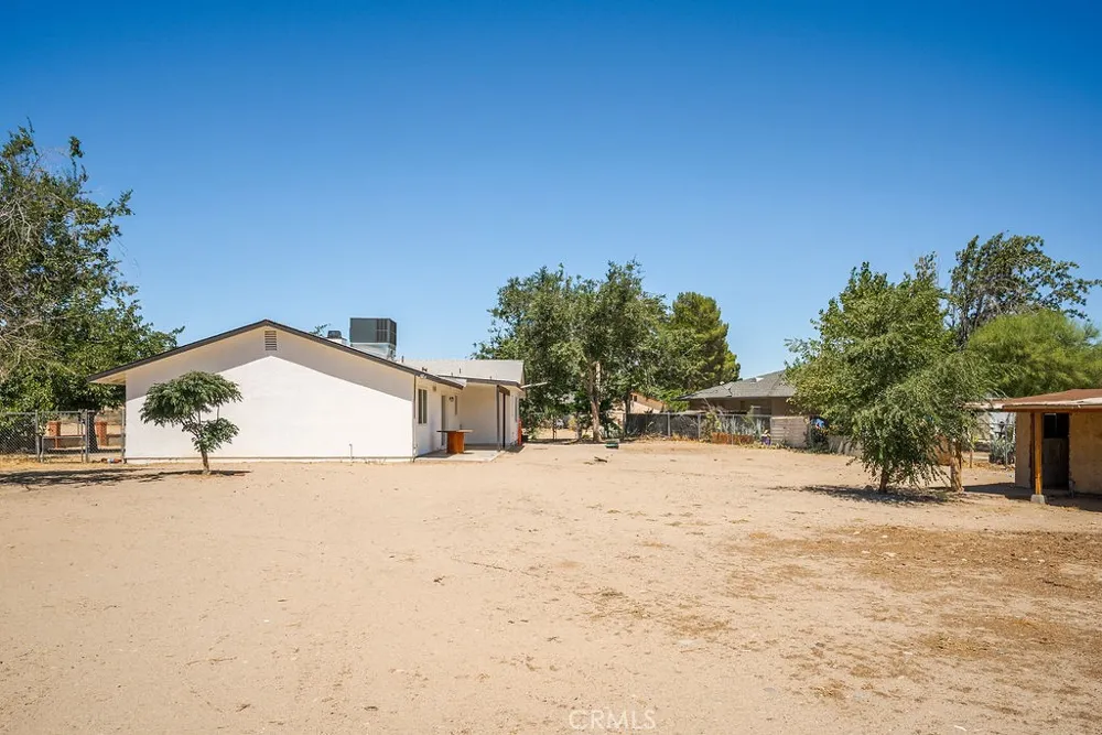 40104 166th Street E Lake Los Angeles, CA 93591