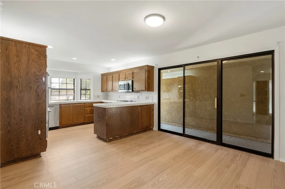 8331 Grand Avenue Rosemead, CA 91770