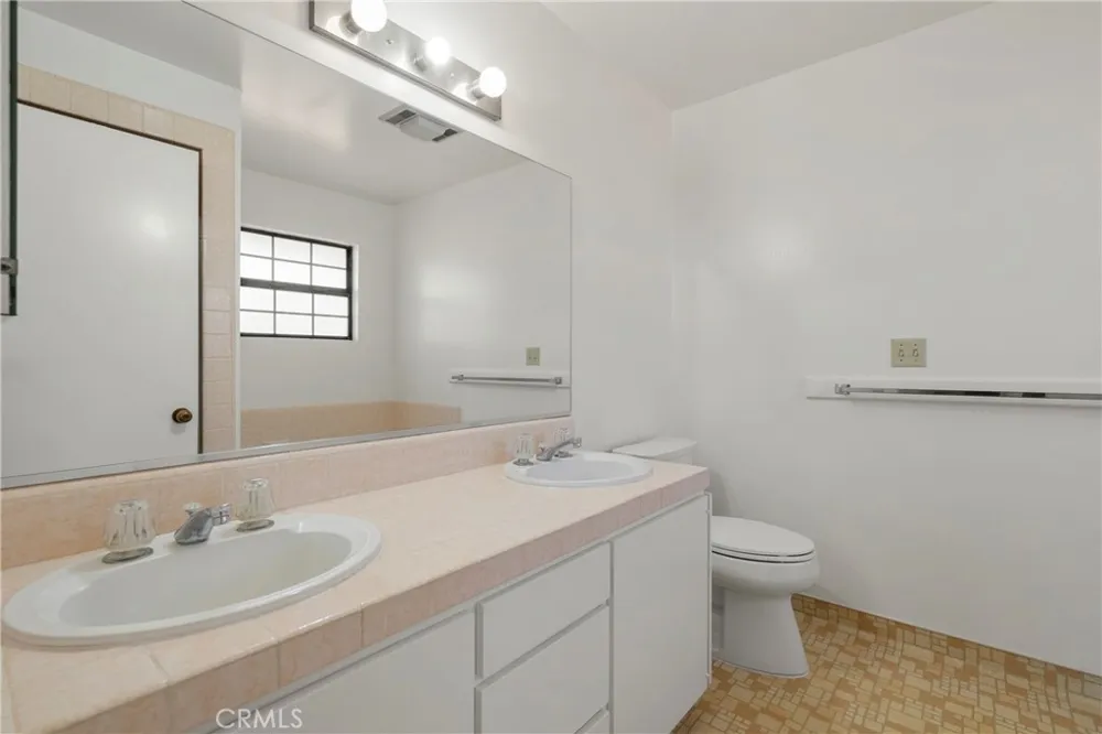 8331 Grand Avenue Rosemead, CA 91770