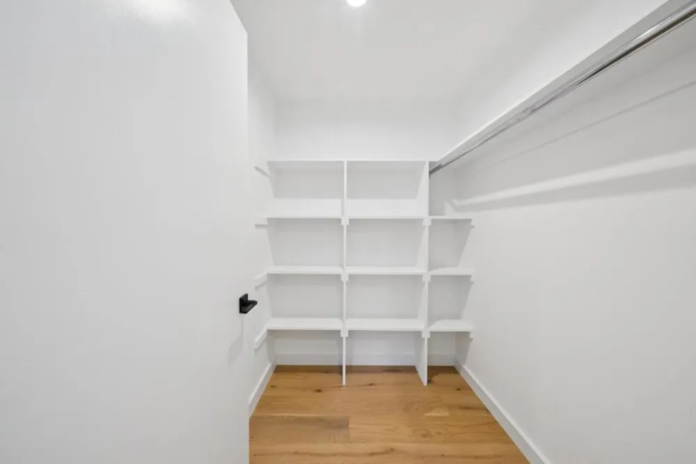 1433 Floribunda Avenue #1 Burlingame, CA 94010