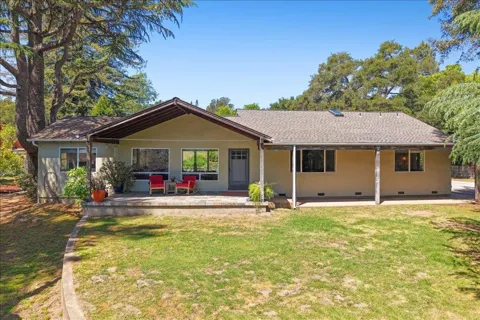 11 Eureka Canyon Road