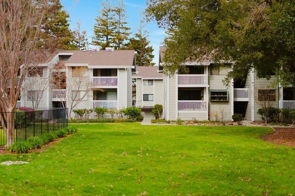 938 Clark Avenue #50 Mountain View, CA 94040