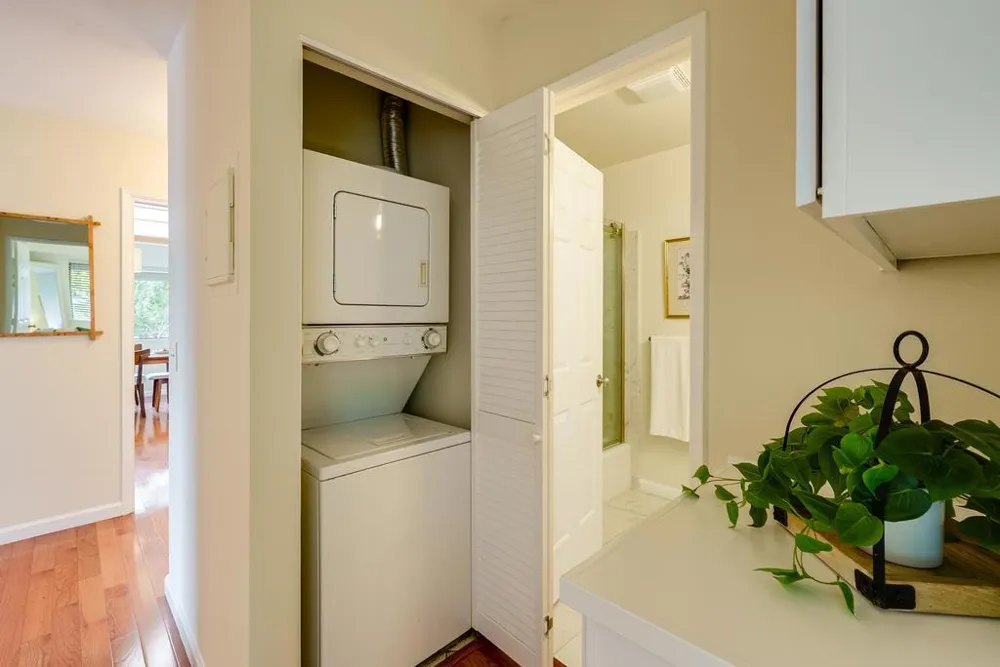 938 Clark Avenue #50 Mountain View, CA 94040