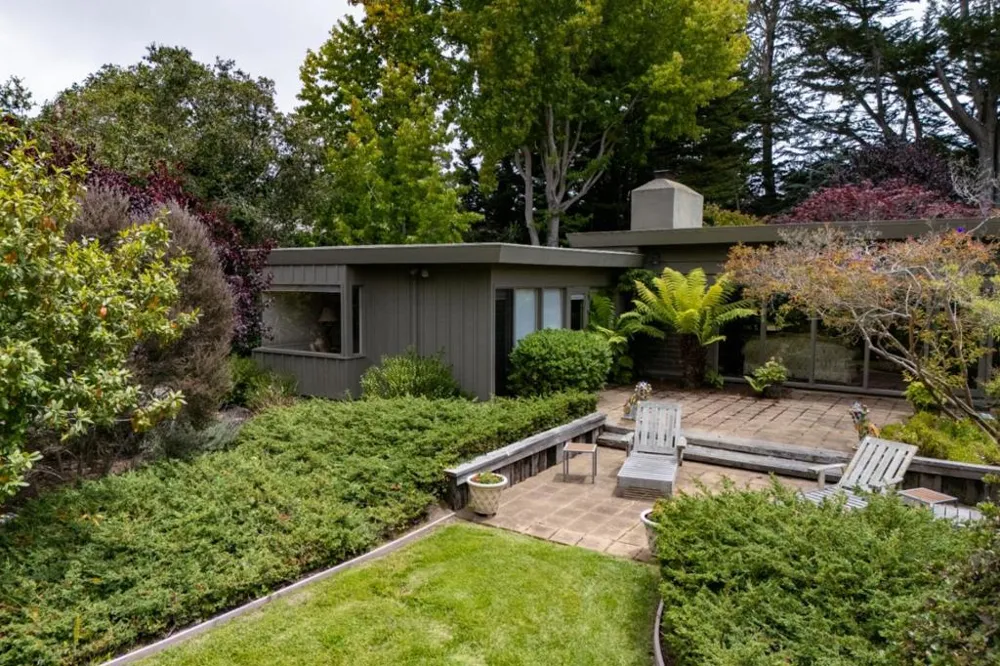 3369 Trevis Way Carmel, CA 93923