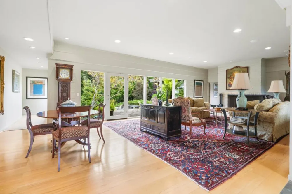3369 Trevis Way Carmel, CA 93923