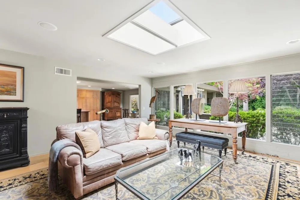 3369 Trevis Way Carmel, CA 93923