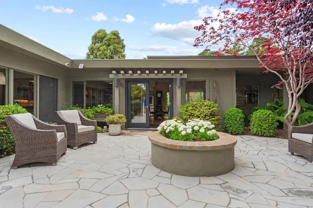 3369 Trevis Way Carmel, CA 93923