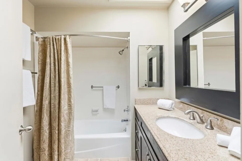 3369 Trevis Way Carmel, CA 93923