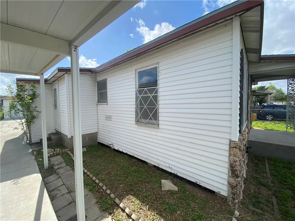 1002 Nandina Drive Corpus Christi, TX 78408