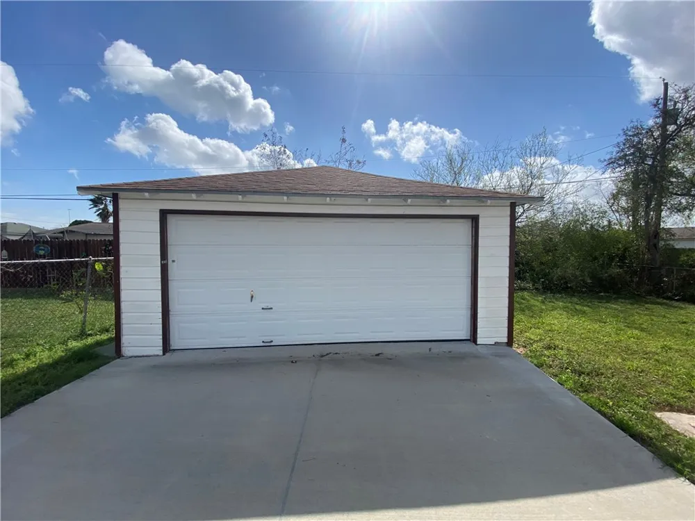 1002 Nandina Drive Corpus Christi, TX 78408