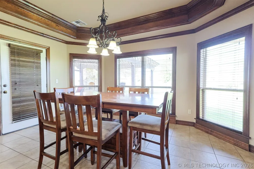 14391 Sandstone Avenue Skiatook, OK 74070