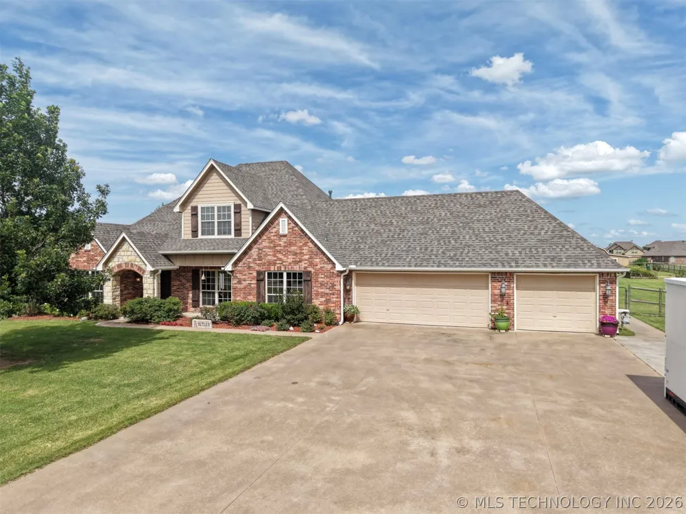 14391 Sandstone Avenue Skiatook, OK 74070