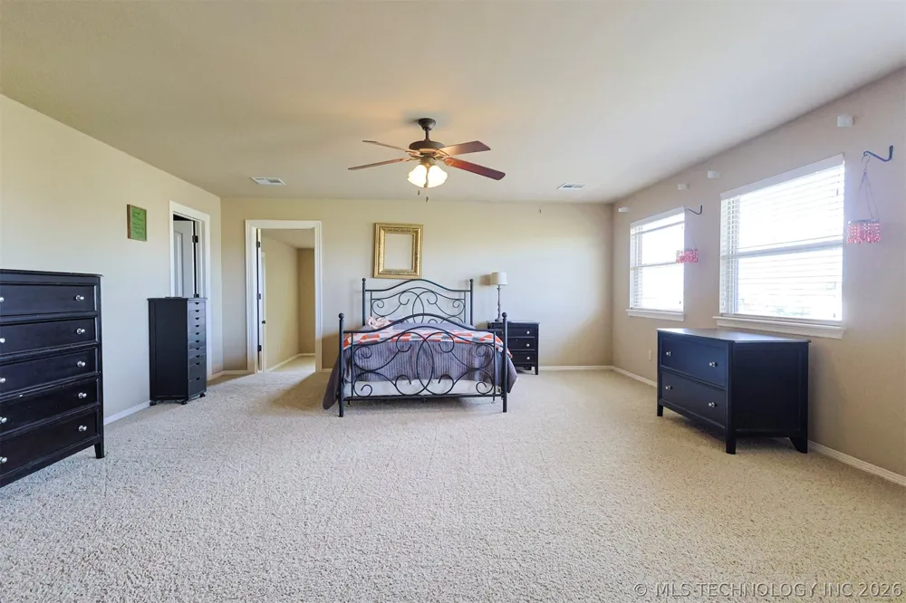 14391 Sandstone Avenue Skiatook, OK 74070