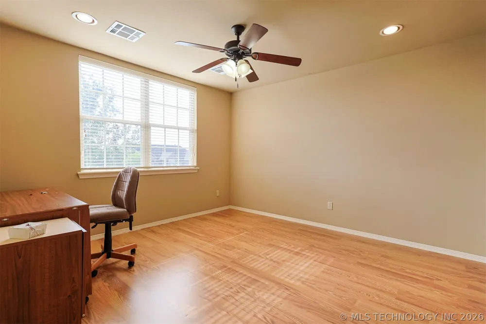 14391 Sandstone Avenue Skiatook, OK 74070