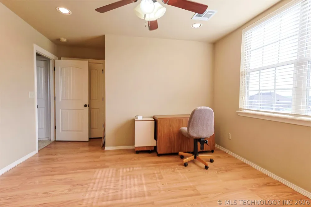 14391 Sandstone Avenue Skiatook, OK 74070