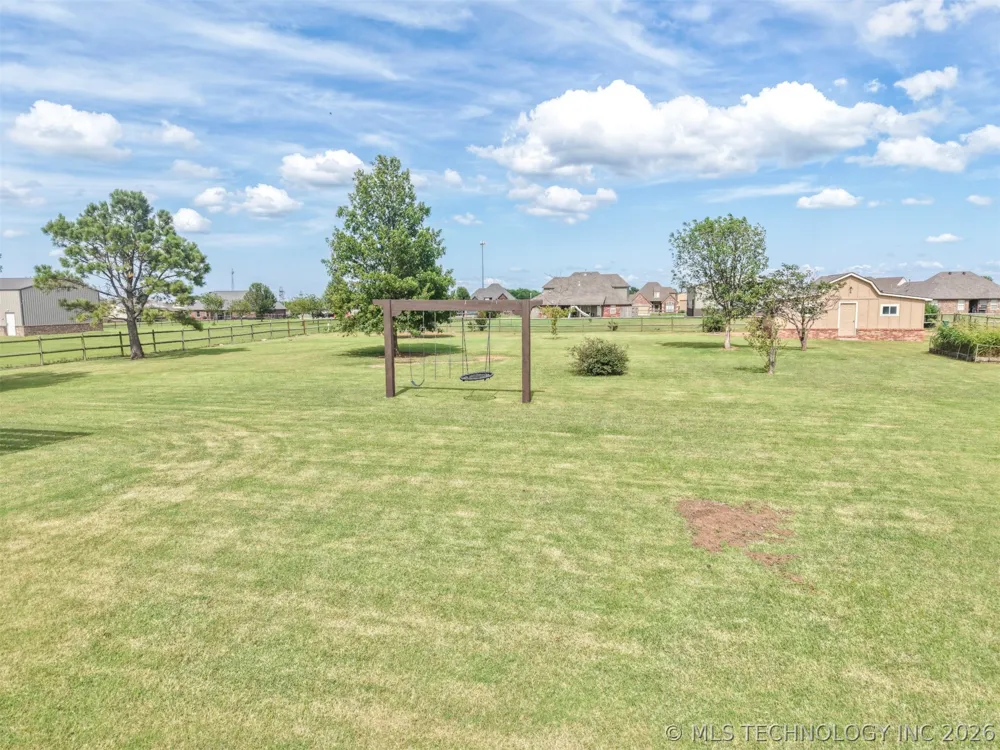14391 Sandstone Avenue Skiatook, OK 74070