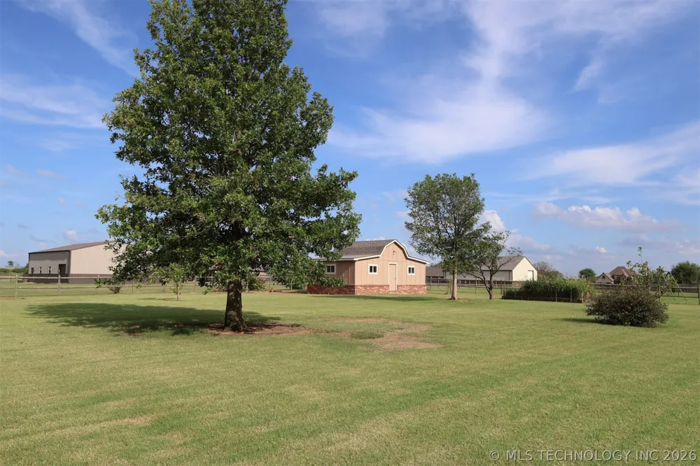 14391 Sandstone Avenue Skiatook, OK 74070