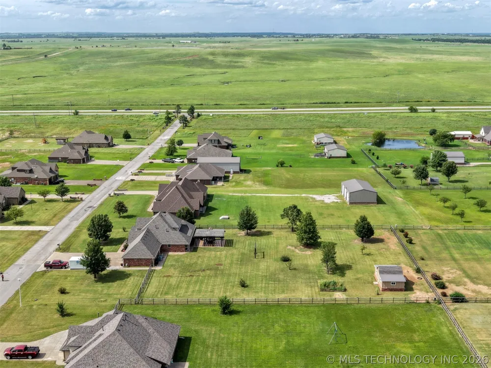 14391 Sandstone Avenue Skiatook, OK 74070