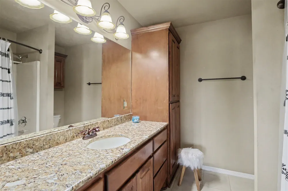 14391 Sandstone Avenue Skiatook, OK 74070