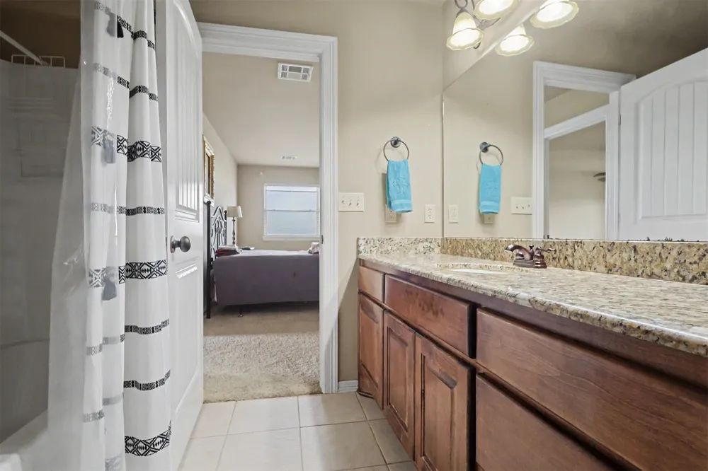 14391 Sandstone Avenue Skiatook, OK 74070