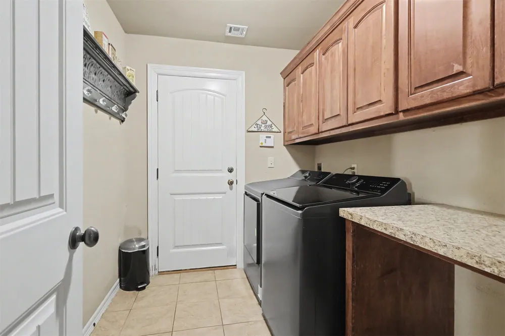 14391 Sandstone Avenue Skiatook, OK 74070