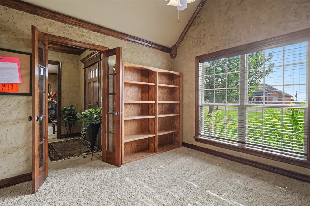 14391 Sandstone Avenue Skiatook, OK 74070