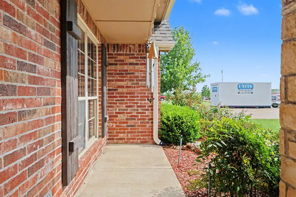 14391 Sandstone Avenue Skiatook, OK 74070