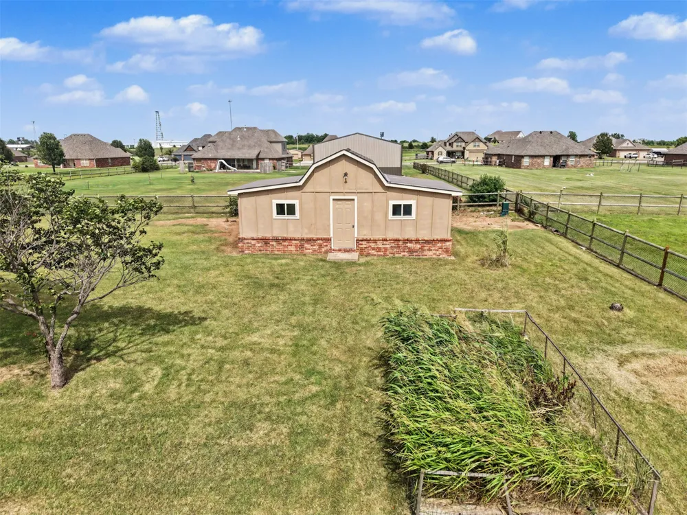 14391 Sandstone Avenue Skiatook, OK 74070