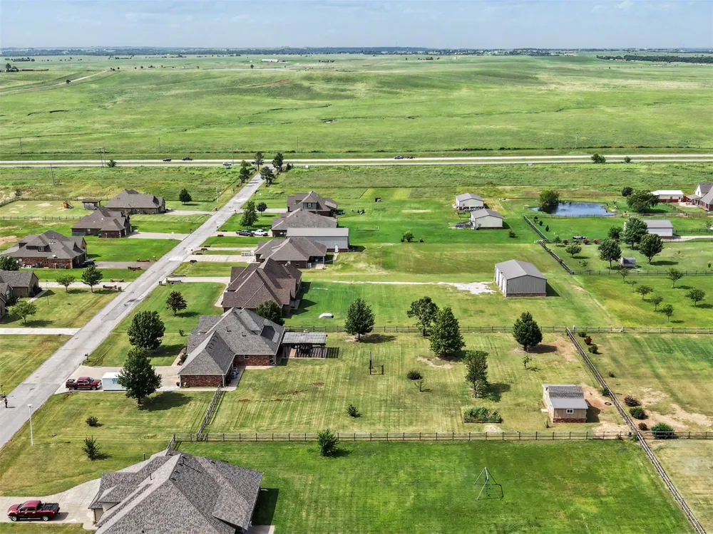 14391 Sandstone Avenue Skiatook, OK 74070