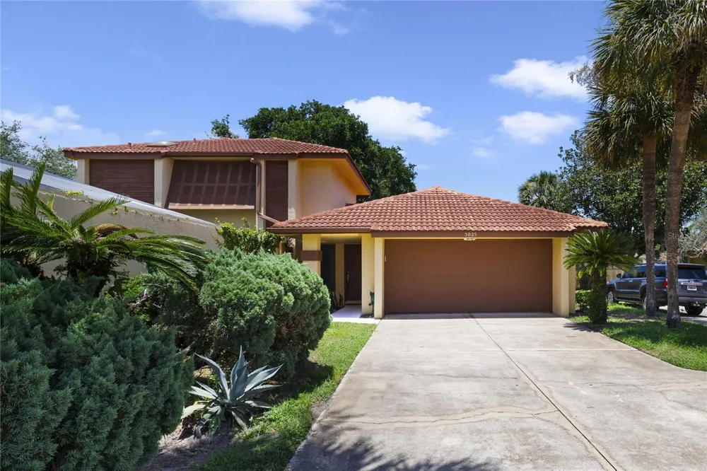 5025 BERMUDA CIRCLE #5025 Orlando, FL 32808