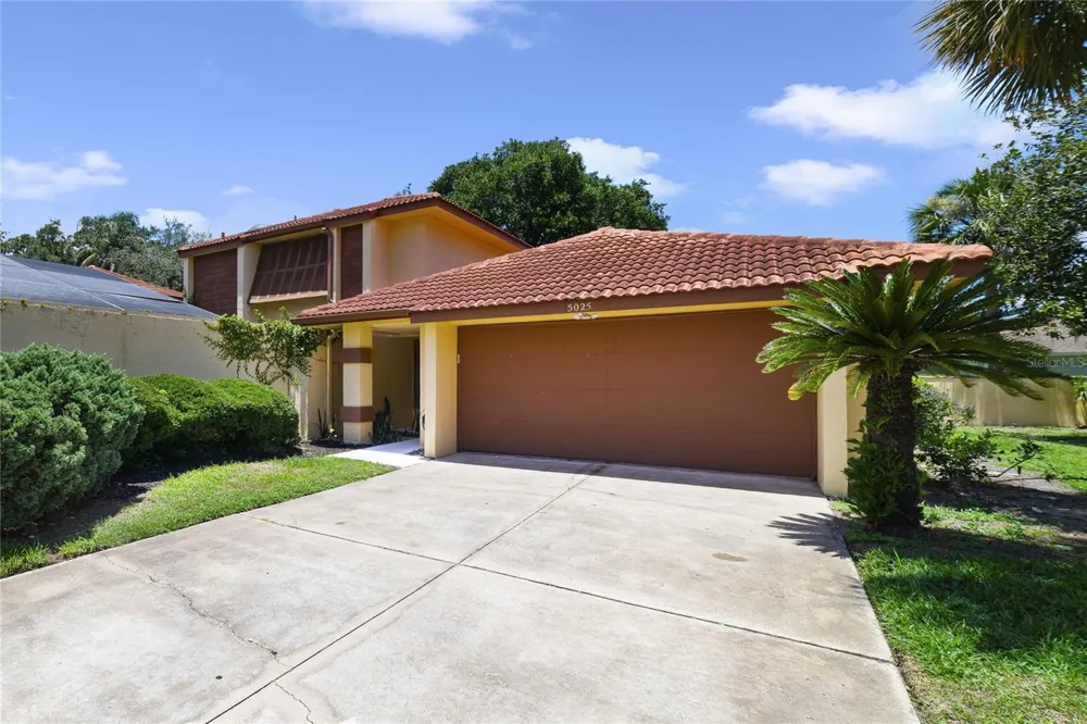 5025 BERMUDA CIRCLE #5025 Orlando, FL 32808