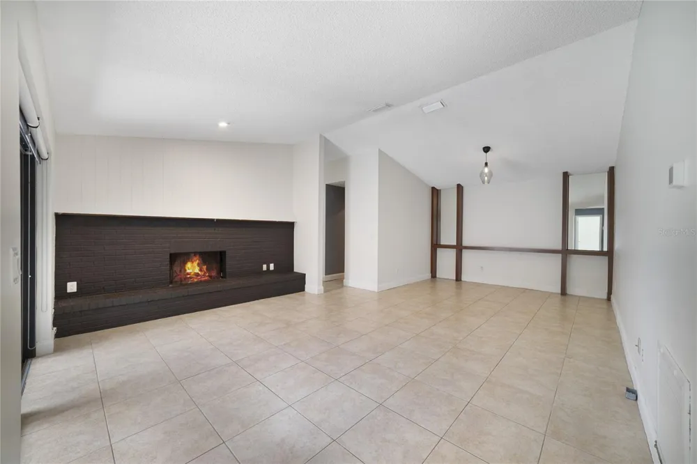 5025 BERMUDA CIRCLE #5025 Orlando, FL 32808