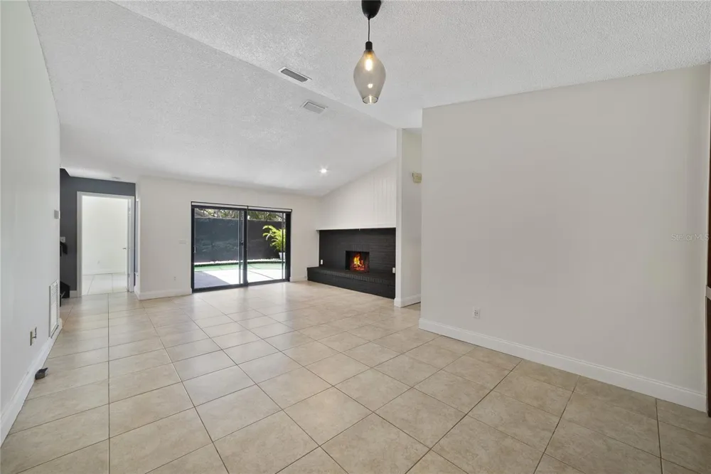 5025 BERMUDA CIRCLE #5025 Orlando, FL 32808