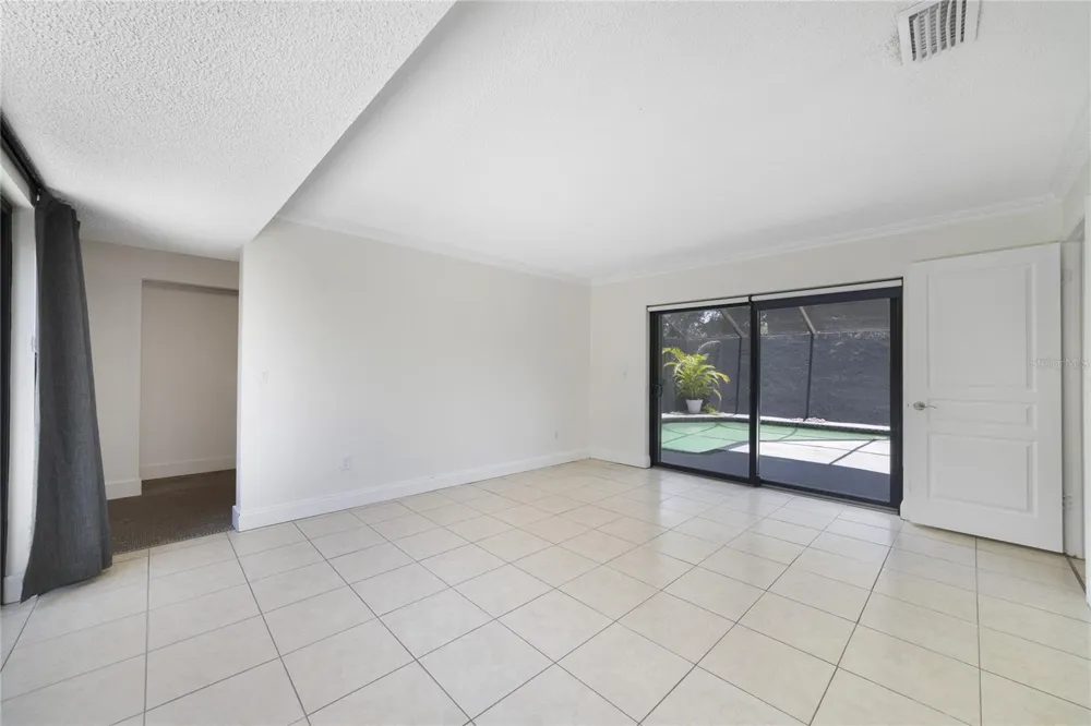 5025 BERMUDA CIRCLE #5025 Orlando, FL 32808