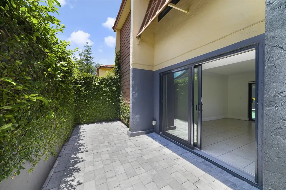 5025 BERMUDA CIRCLE #5025 Orlando, FL 32808