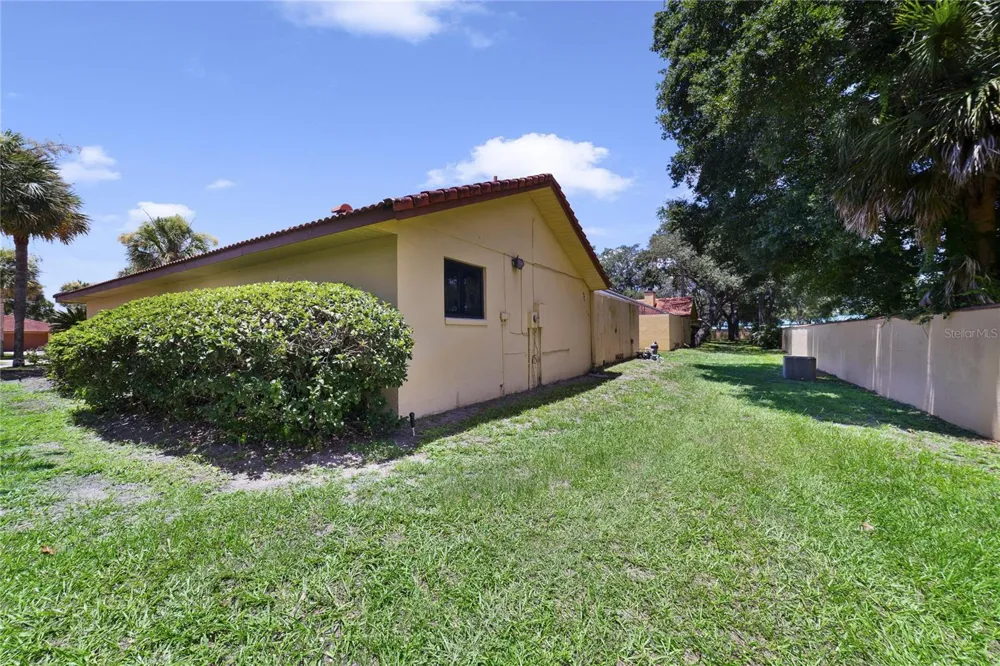 5025 BERMUDA CIRCLE #5025 Orlando, FL 32808