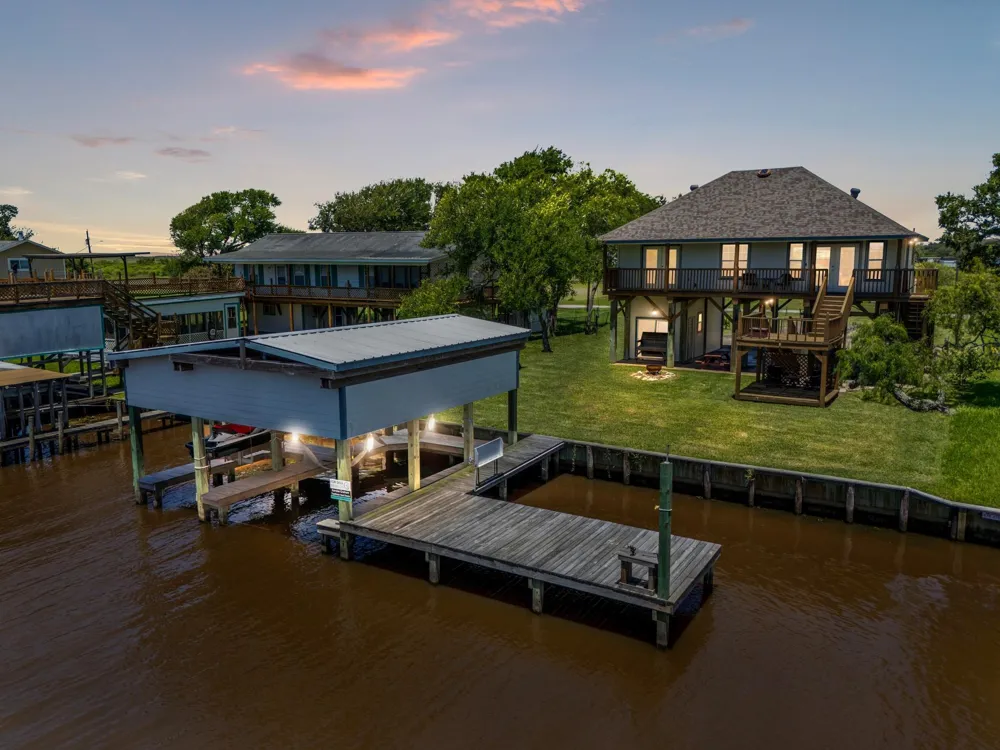 2777 Cr 291 Red Bend Road Sargent, TX 77414