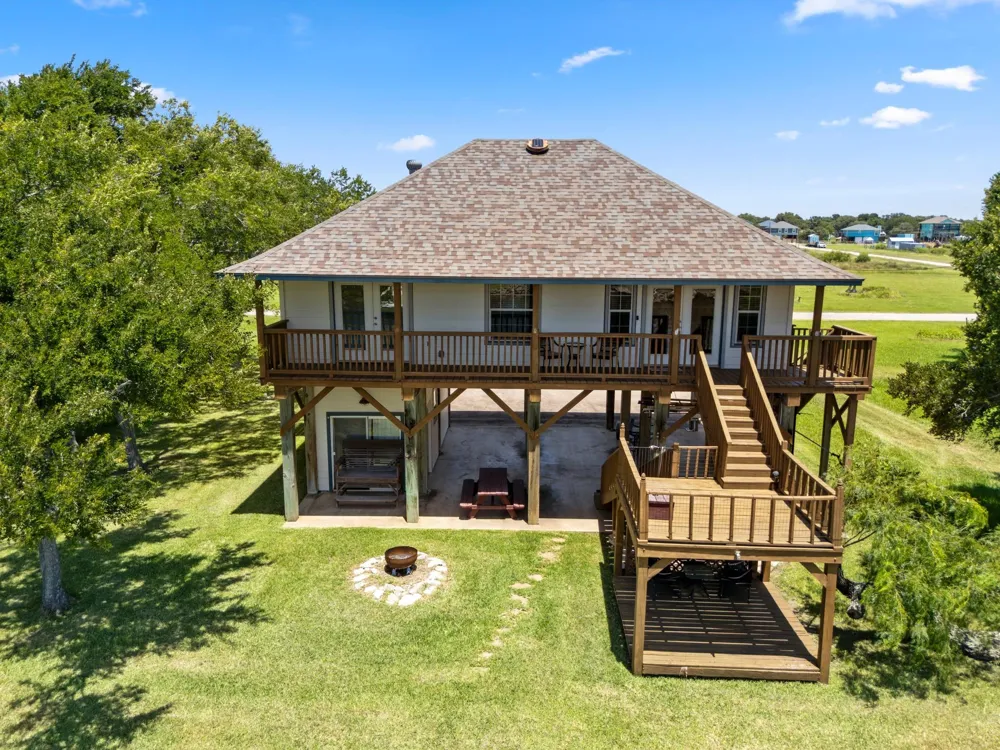 2777 Cr 291 Red Bend Road Sargent, TX 77414