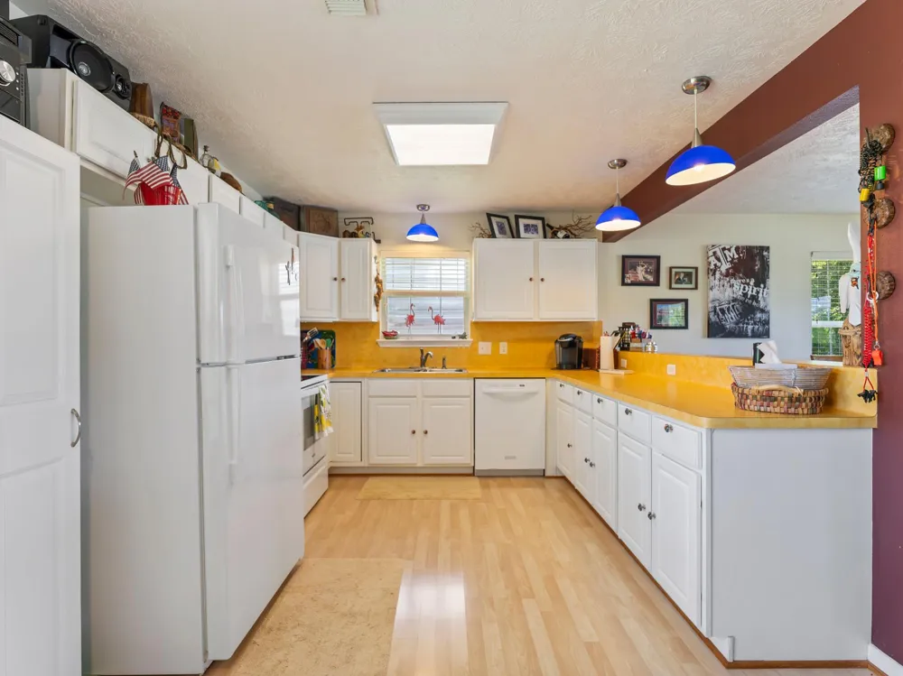 2777 Cr 291 Red Bend Road Sargent, TX 77414