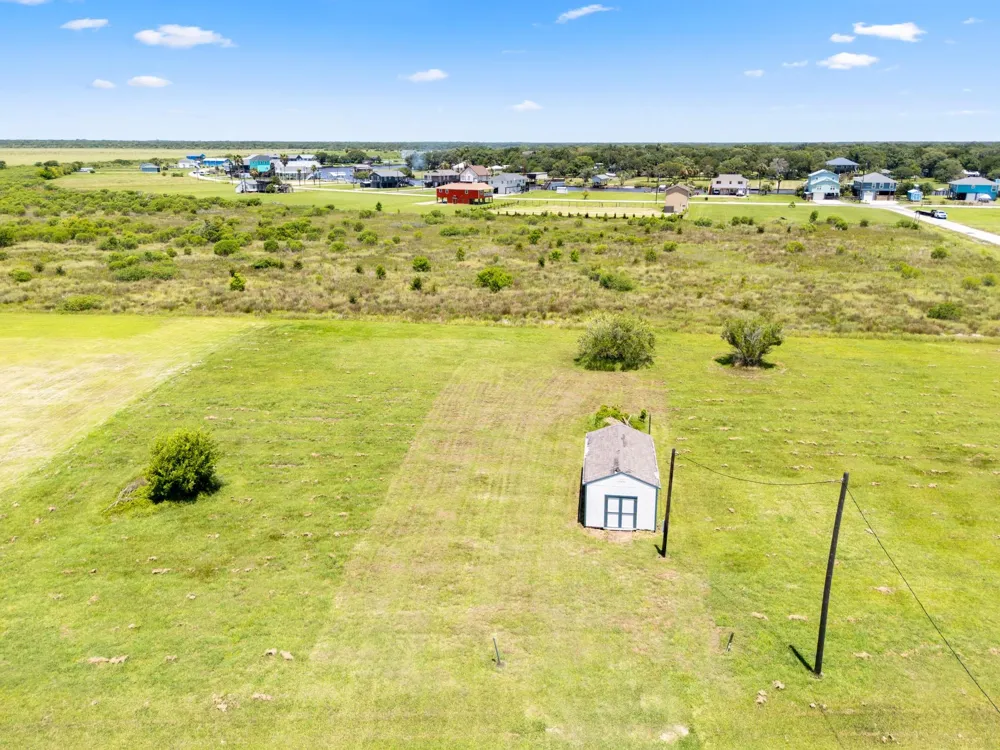 2777 Cr 291 Red Bend Road Sargent, TX 77414
